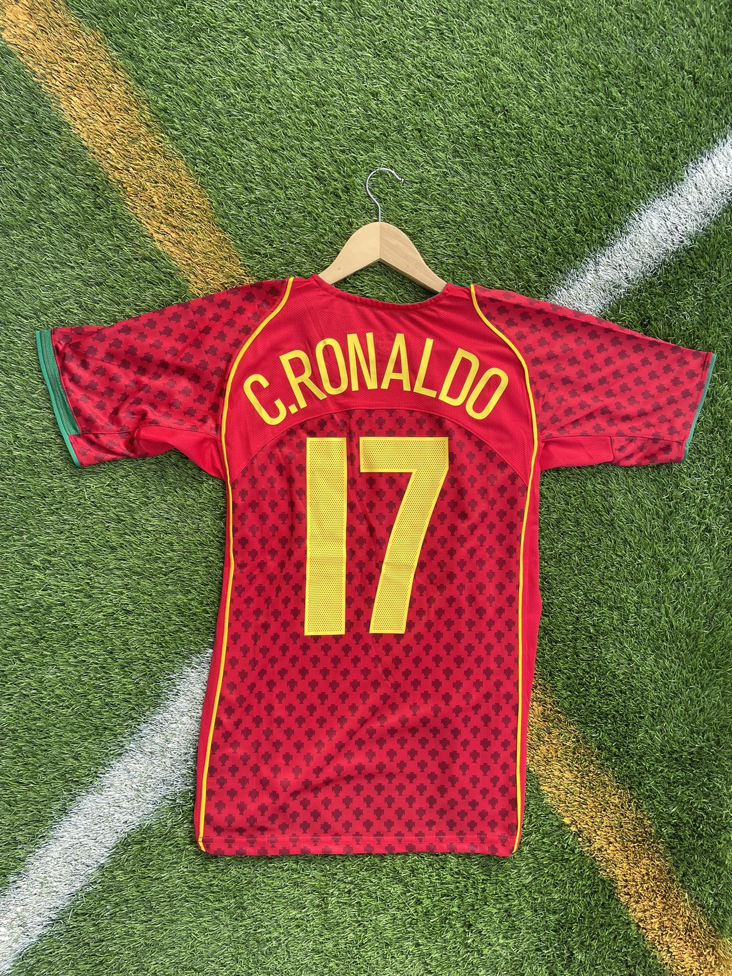 PORTUGAL 2004 RONALDO