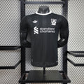 LIVERPOOL VISITA 26 PLAYER