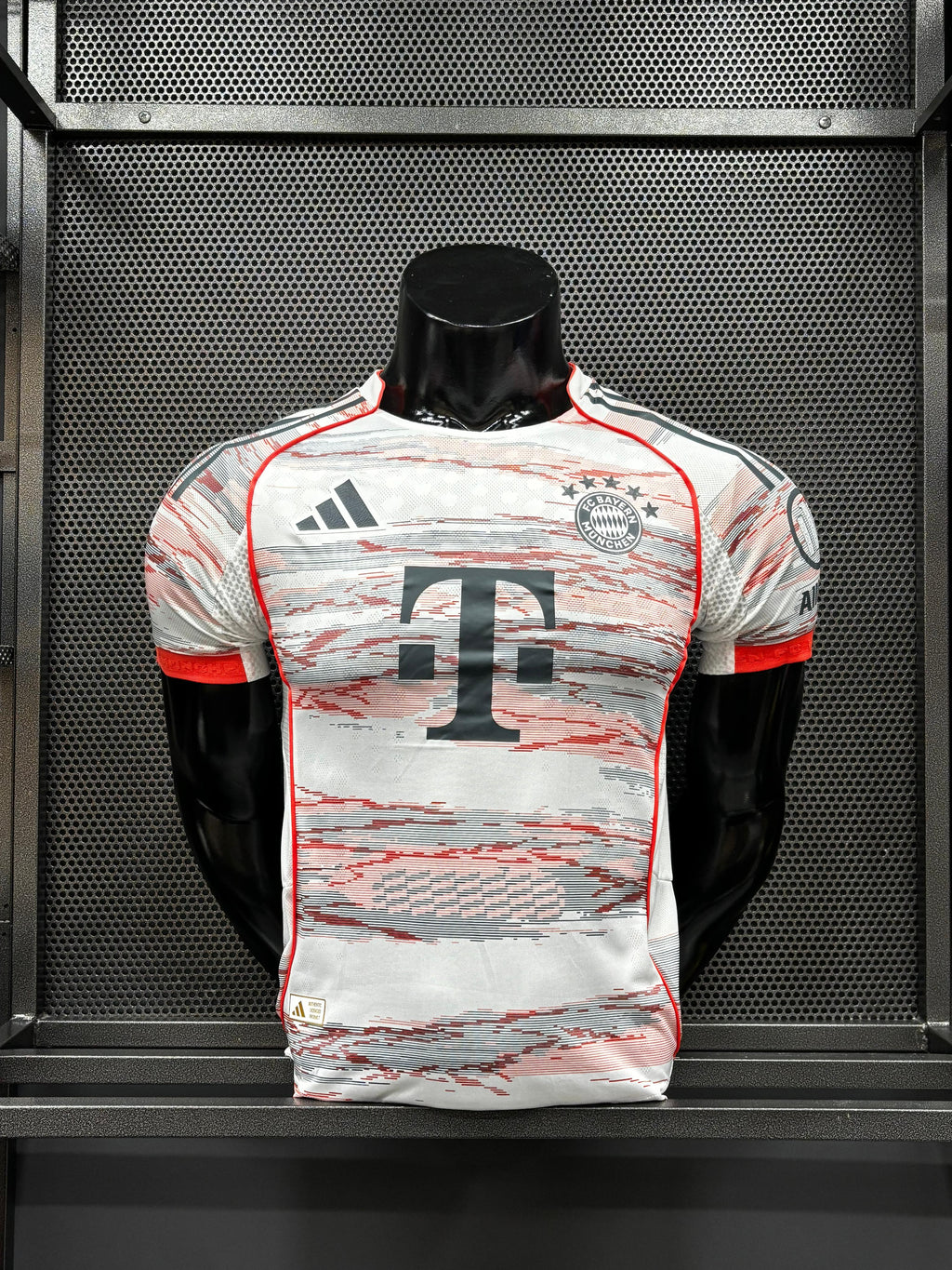 BAYERN MÚNICH VISITA 2026 PLAYER