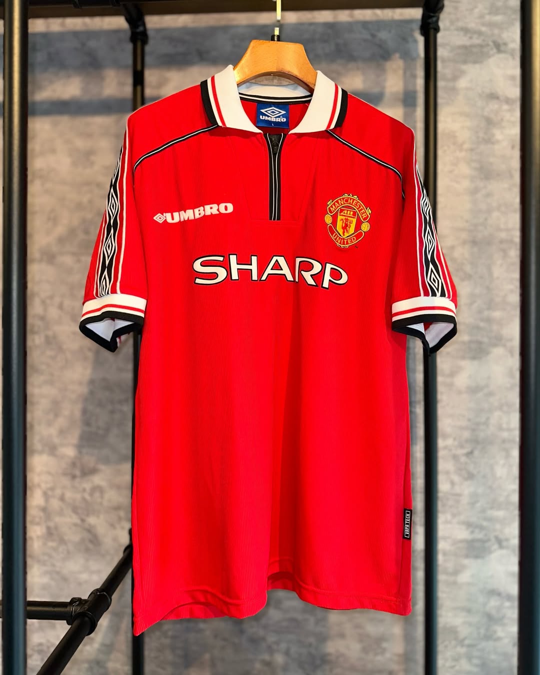 MANCHESTER UNITED 98