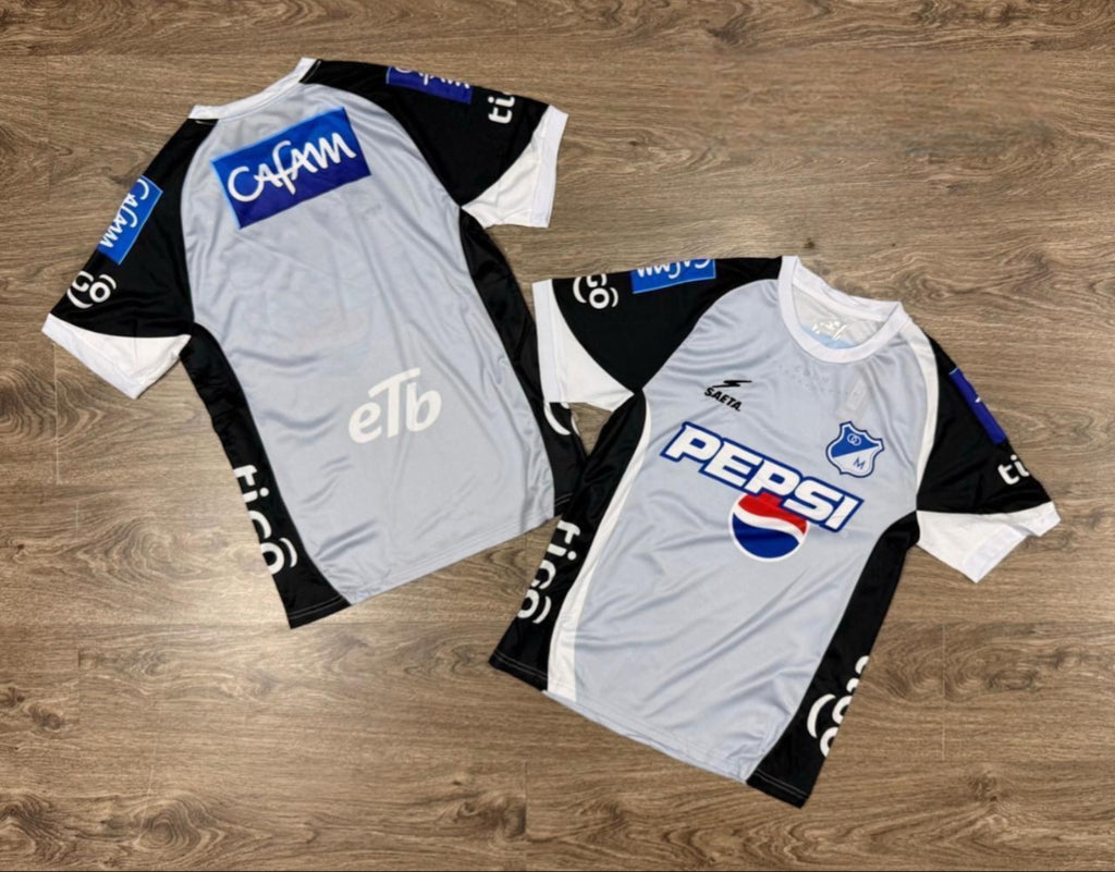 RETRO MILLONARIOS