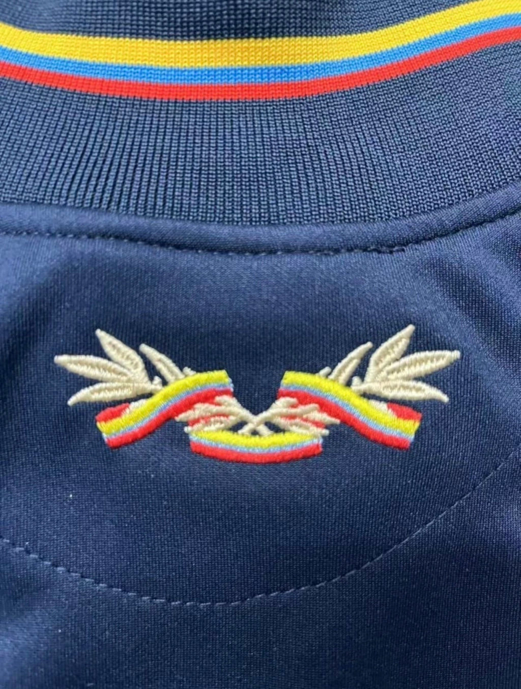 SUDADERA 100 AÑOS COLOMBIA